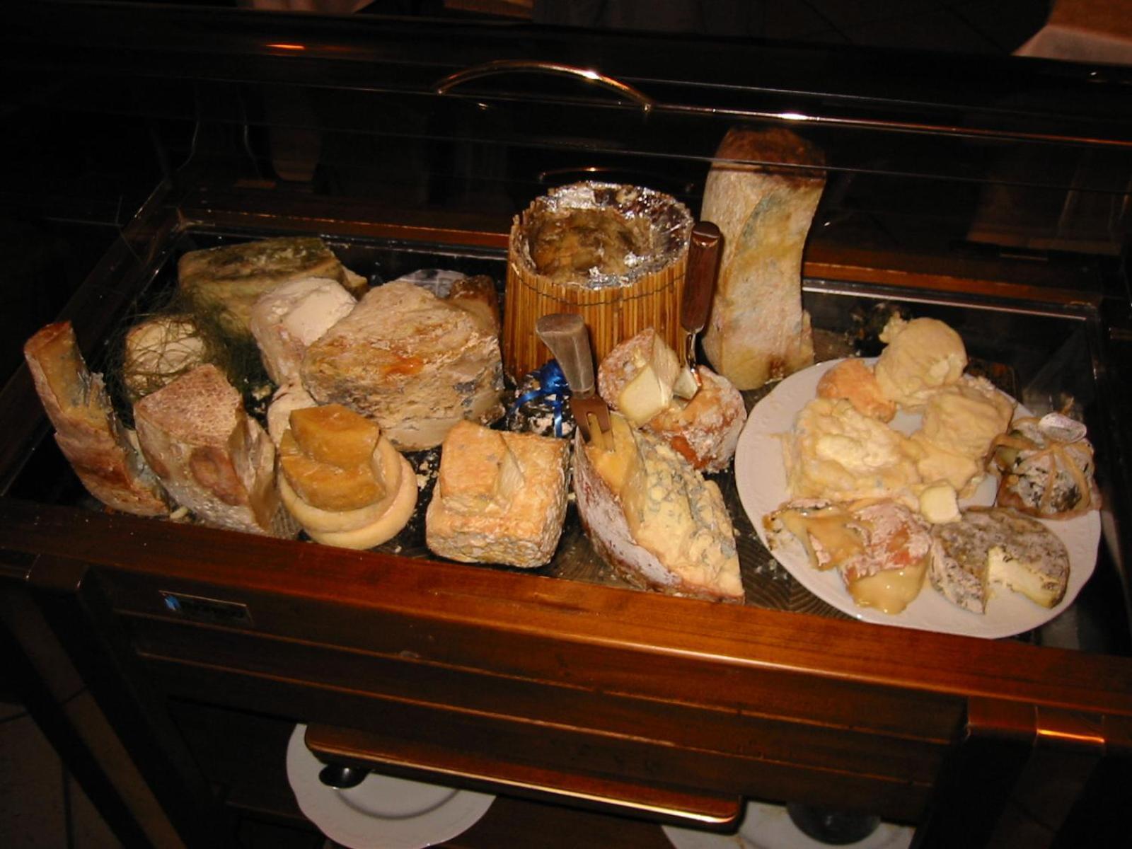 Ristorante Albergo 'L Bunet Cortemilia Экстерьер фото