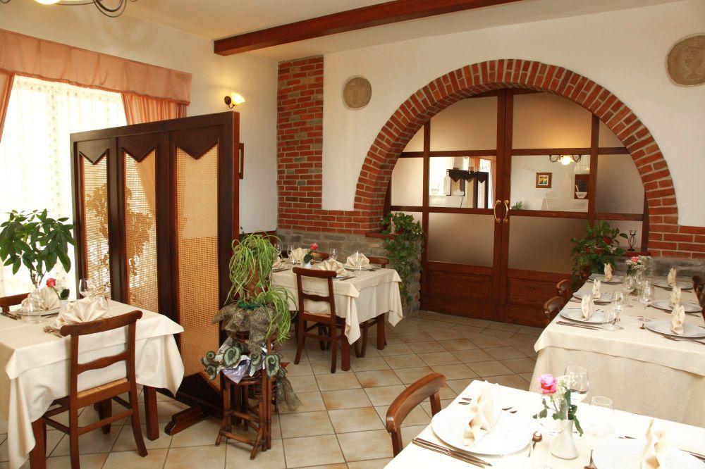Ristorante Albergo 'L Bunet Cortemilia Экстерьер фото